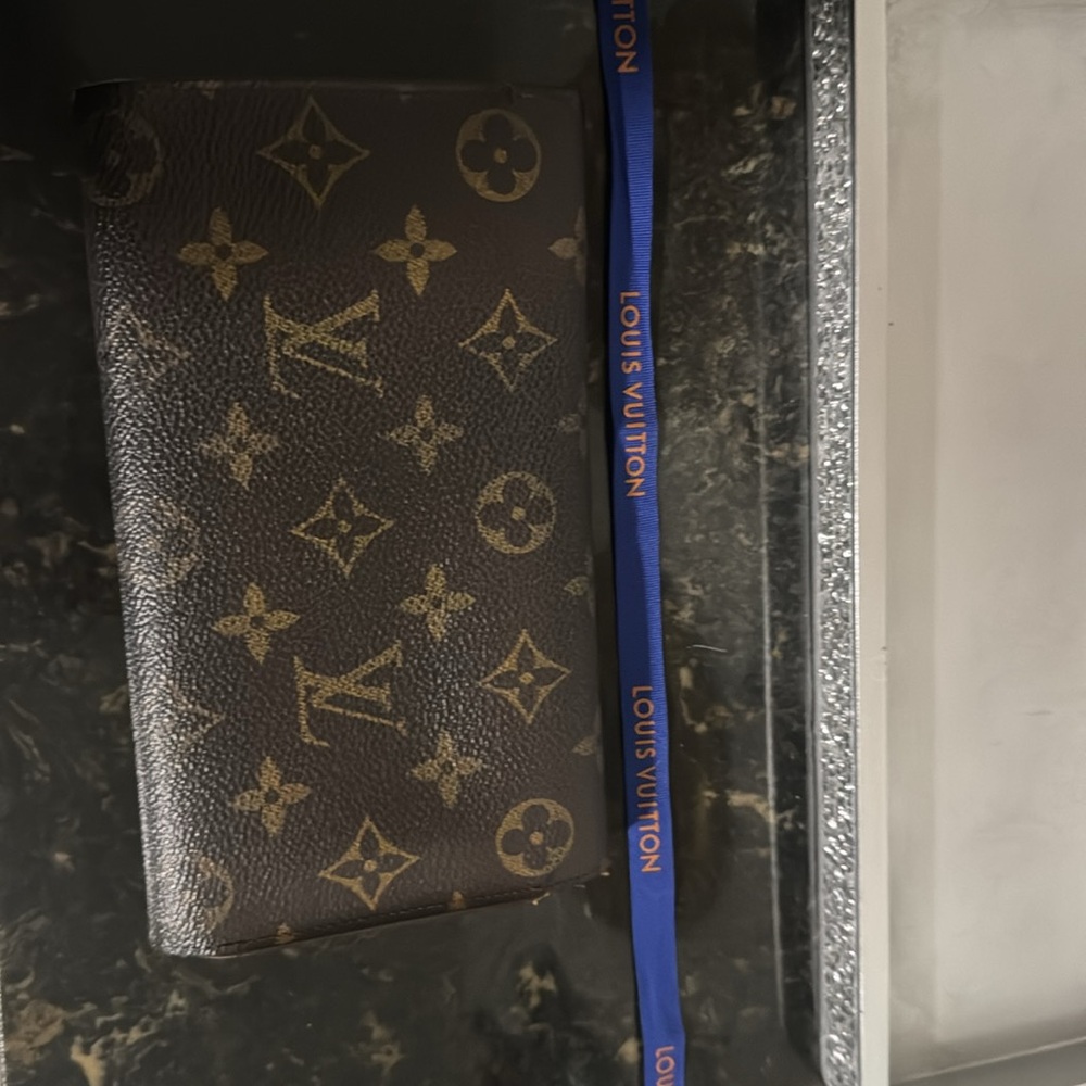 Louis Vuitton Monogram Porte Tresor - Picture 12 of 13